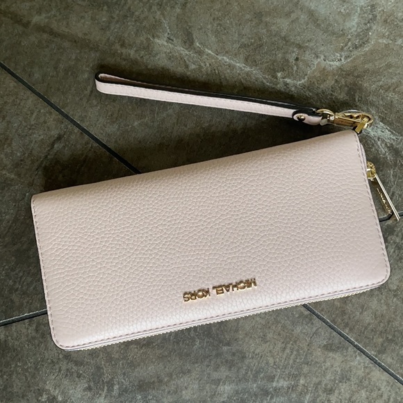 Michael Kors Jet Set Travel Large Travel CONTINENTAL Wristlet-Wallet - Picture 6 of 16